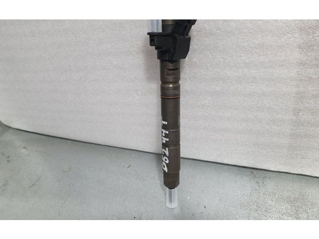 Форсунка 31272767    Volvo V70   