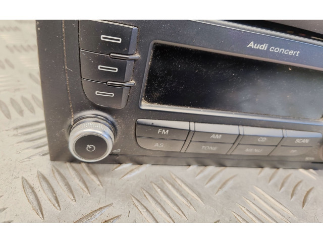 Радио/ проигрыватель CD/DVD / навигация 8P0035186AB   Audi A3 S3 A3 Sportback 8P   для двигателя CDAA