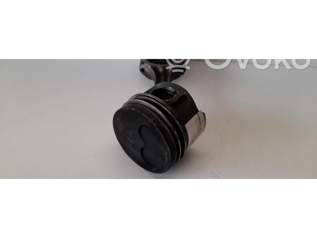 Píst    Skoda Felicia I     