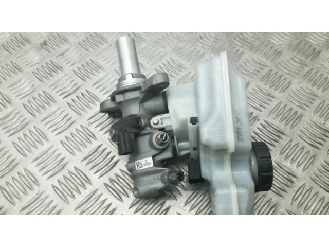 Главный тормозной цилиндр