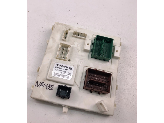 Блок комфорта 32320214AA   Volvo XC40   