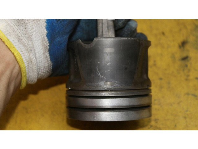 Поршень с шатуном Jaguar S-Type