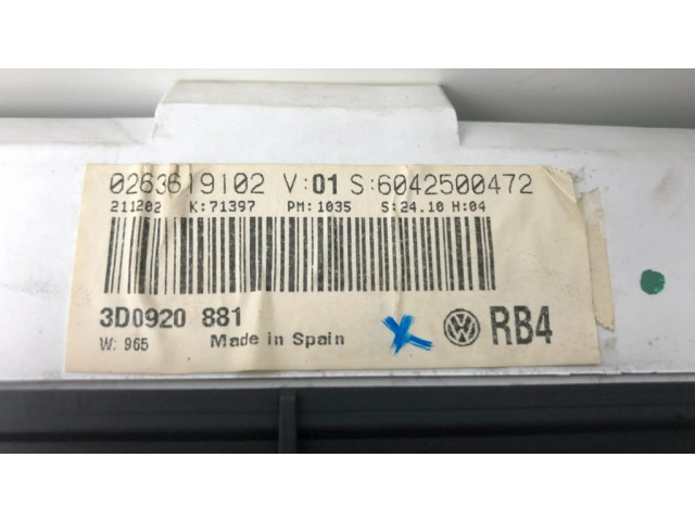 Панель приборов 3D0920882E   Volkswagen Phaeton       