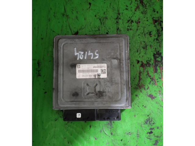 Блок управления двигателем Блок управления 63L906023NG Skoda Fabia Mk2 (5J)