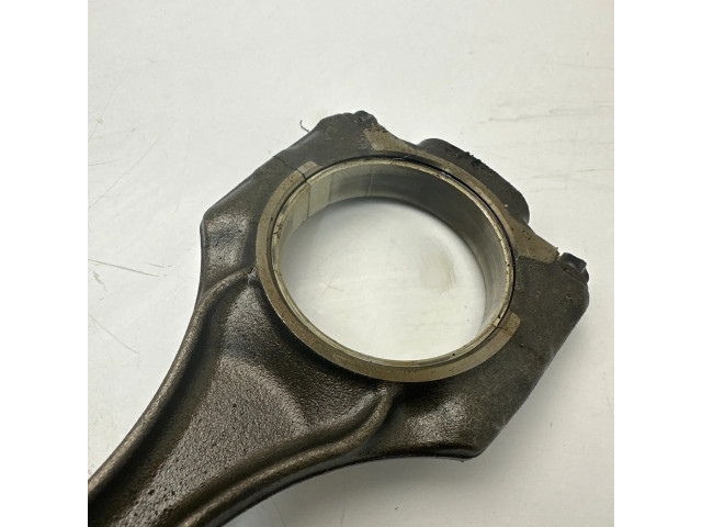 Píst 7646892 BMW 7 F01 F02 F03 F04 pro benzínový motor 4.4 N63