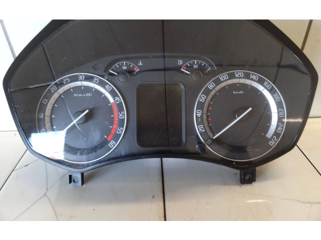 Панель приборов 1Z0920842J   Skoda Octavia Mk2 (1Z)       