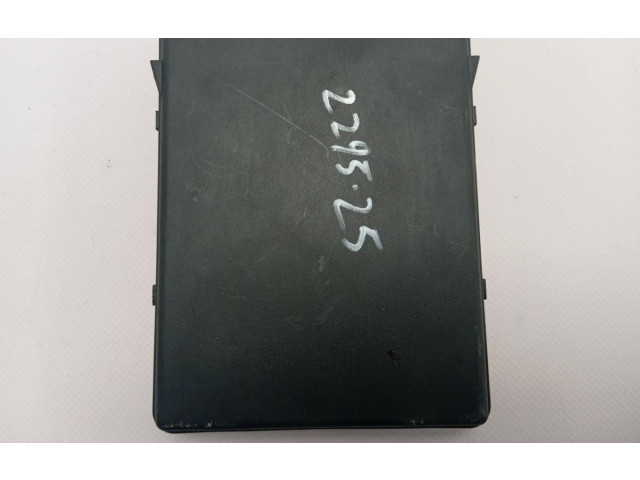 Блок предохранителей 284B73384R   Renault Clio II    