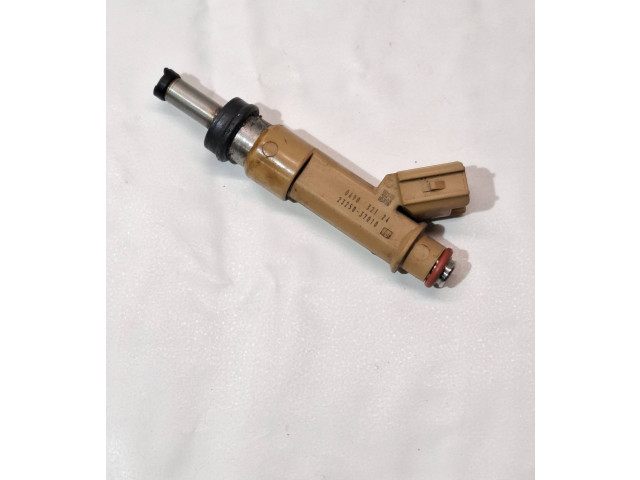 Vstřikovač 2325037010, 069032124   Toyota Prius (XW30)     
