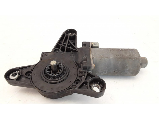 Передний двигатель механизма для подъема окон