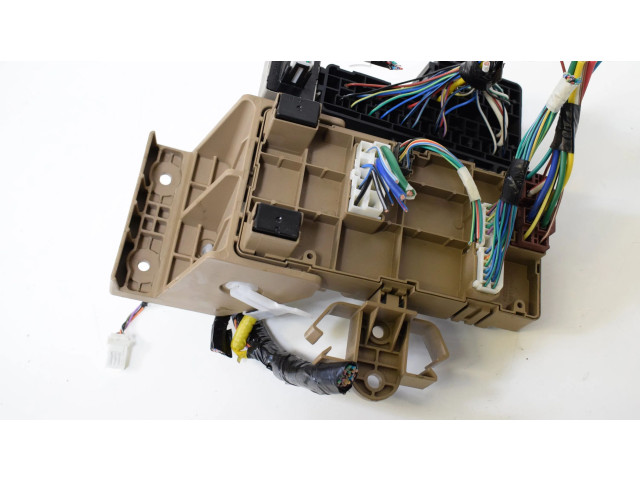 Блок предохранителей 82201FG000 Subaru Forester SH