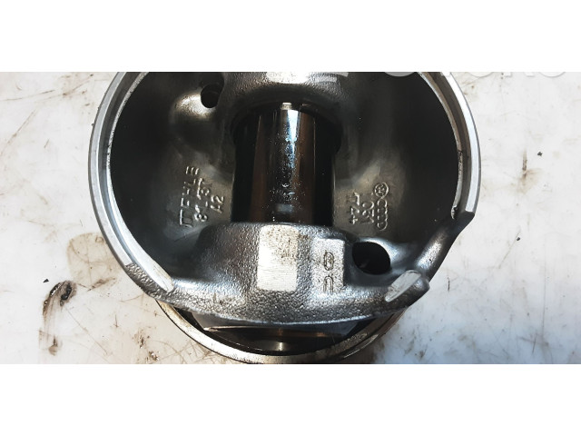 Píst 81L137A2, 031174 Volkswagen Transporter - Caravelle T5