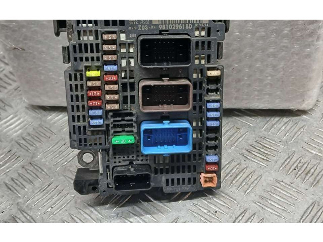 Pojistková skříňka 9810296180 Peugeot 5008 2009