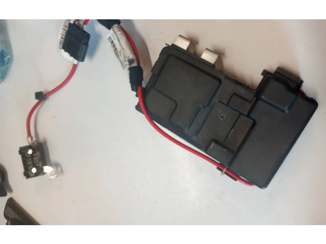 Блок предохранителей  31337183, 09032012   Volvo S60    