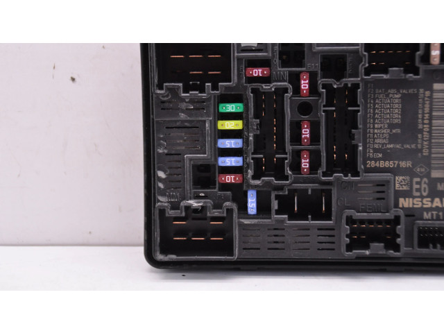 Блок предохранителей 284B65716R Dacia Sandero III