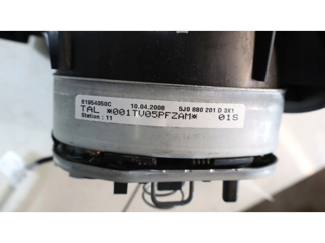 Подушка безопасности водителя    Skoda Fabia Mk2 (5J)