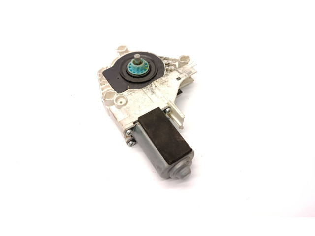 Передний двигатель механизма для подъема окон 8K0959802A Skoda Superb B6 (3T)