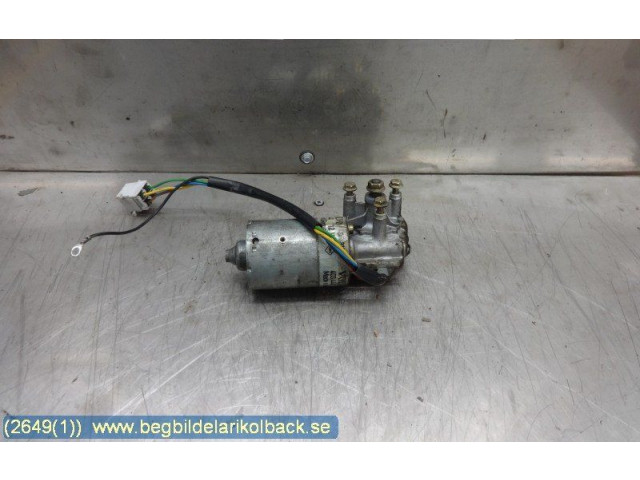 Моторчик дворников     Volvo 940