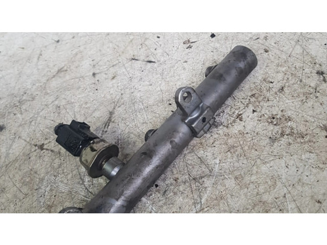 Vstřikovací lišta 059130089   Audi A4 S4 B7 8E 8H  pro naftový motor 3.0 ASB 