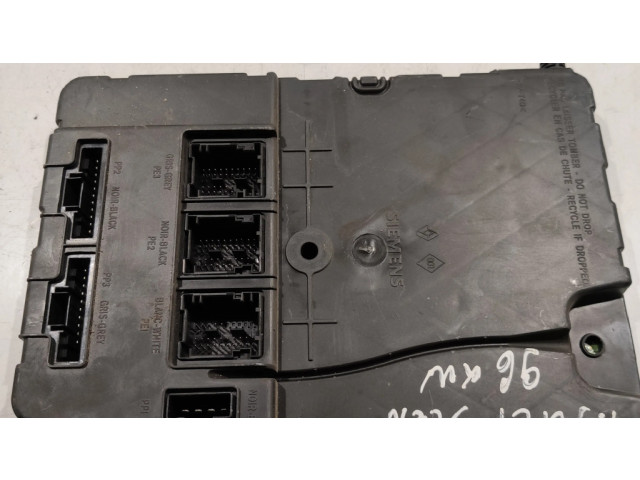 Блок комфорта 8200780021 Renault Scenic II - Grand scenic II