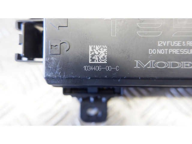 Блок предохранителей 103440600C, 103440500D Tesla Model S