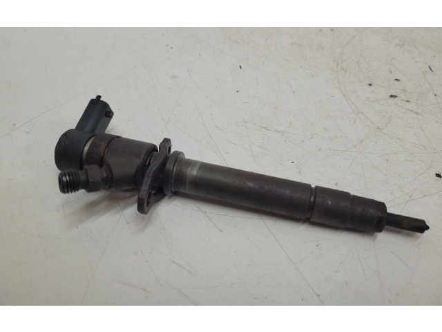 Форсунка 8658351    Volvo V70   