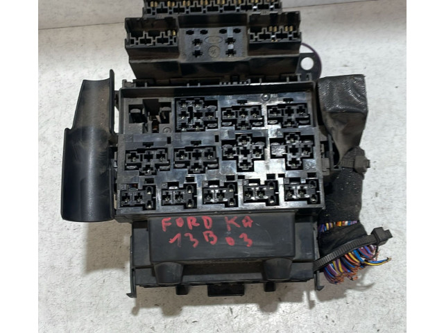 Блок предохранителей 94FG14A074AB, 94FG14A074AB   Ford Ka