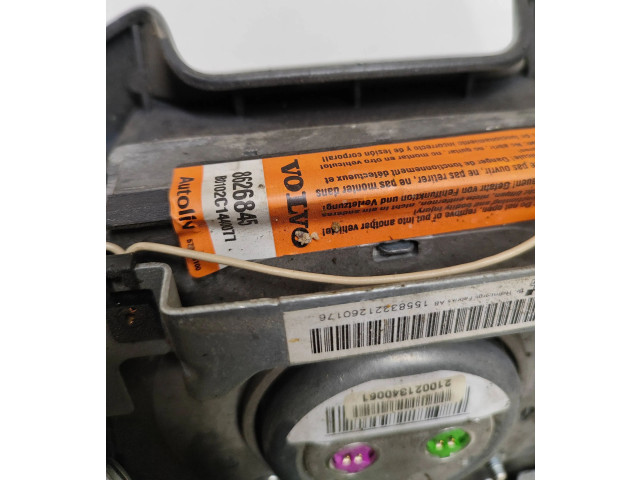 Подушка безопасности водителя 8626845, L900V6L200LC Volvo V70