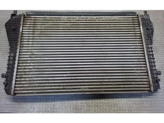 Интеркулер 1K0145803CA Volkswagen Caddy