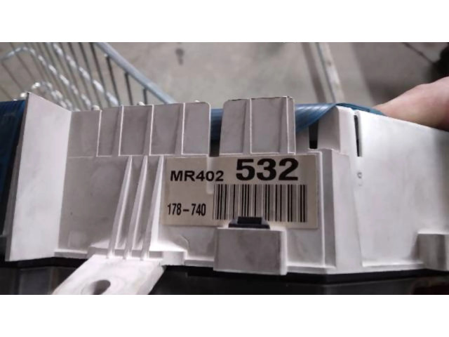 Панель приборов MR402532178-740 Mitsubishi Montero