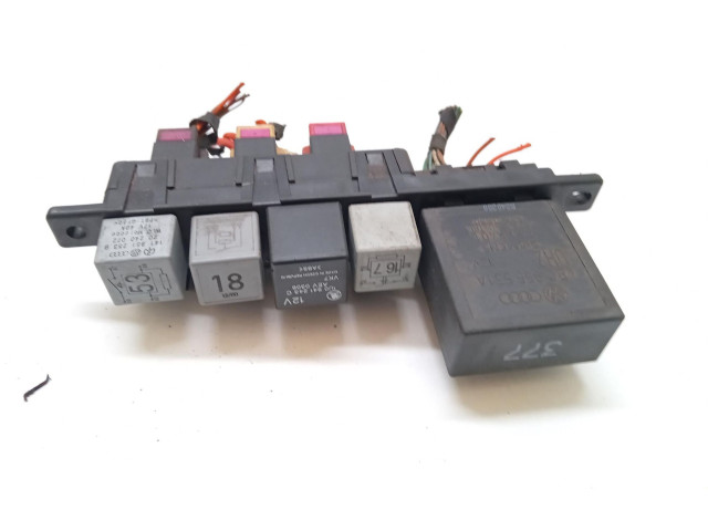 Блок предохранителей 8L0941822, 8L0941822 Skoda Octavia Mk1 (1U)