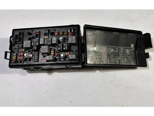 Ящик предохранителей (комплект) 92238272   Chevrolet Camaro