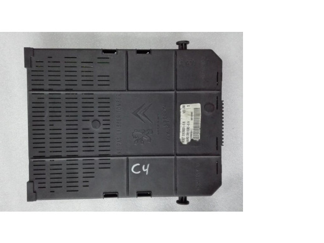 Pojistková skříňka Řídící jednotka BSM 21676031 Citroen C4 I 2004