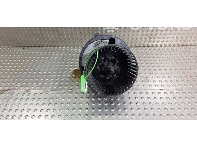 Вентилятор печки    1K1820015C, F983228M   Audi A3 S3 8P