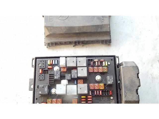 Pojistková skříňka 13368644 Opel Zafira C 2015