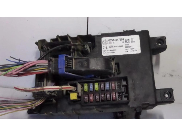 Блок предохранителей 51798616, 517817590 Fiat Grande Punto