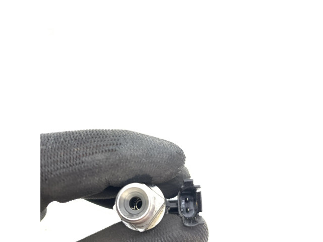 Vstřikovač 7599876, 0261500136 BMW 7 F01 F02 F03 F04 pro benzínový motor 4.4 N63 B44 B