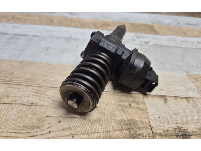 Форсунка 038130073AR, 038130073    Audi A6 S6 C5 4B   