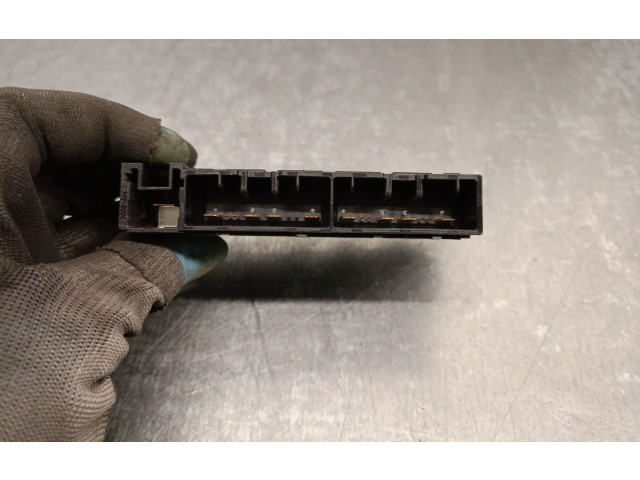 Pojistková skříňka 8264171010, 72818503YAZAKI Toyota Prius (XW30) 2012