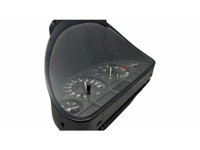 Přístrojová deska BMW 5 E39 2001 8375900, 6118375900