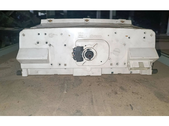 Панель приборов 357919033r Volkswagen PASSAT B3