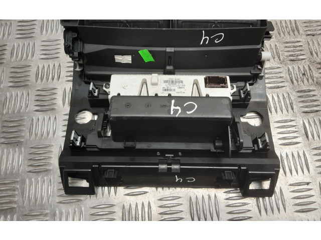 Экран/ дисплей / маленький экран