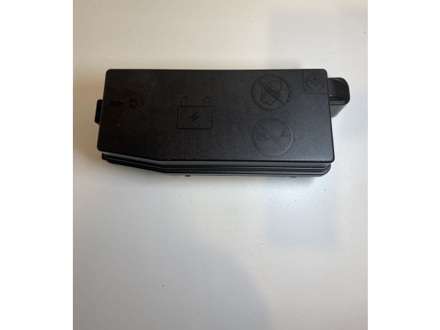 Pojistková skříňka 1068U Opel Antara 2010