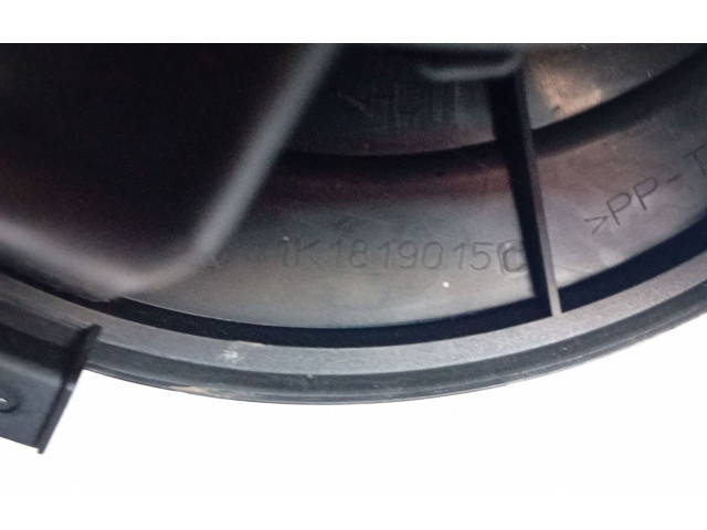 Вентилятор печки 1K1819015C Volkswagen Caddy