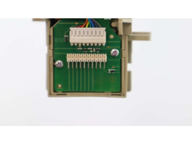 Ручка стеклоочистителей 31275359 Volvo V70