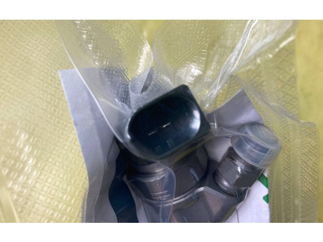 Vstřikovač A6400700787, 0445110167 Mercedes-Benz B W245 640940