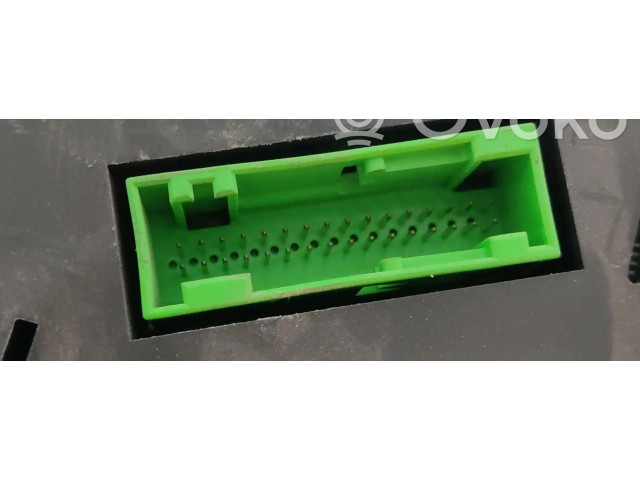 Přístrojová deska Seat Ibiza II (6k) W06K0920801E