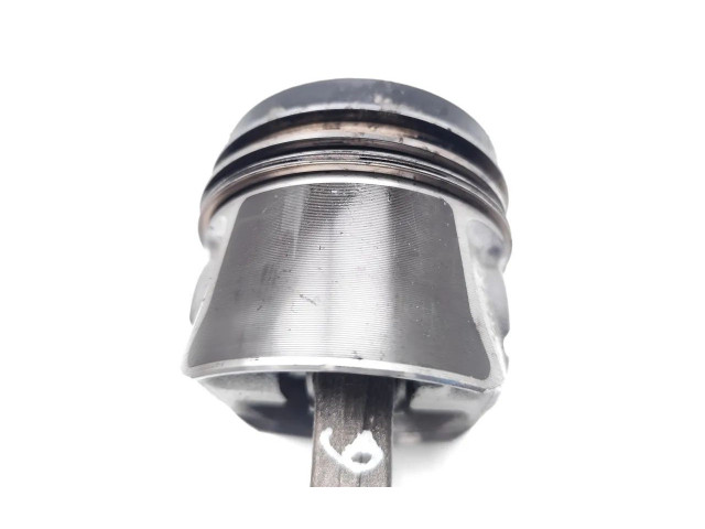  Поршень с шатуном CFWA CFWA  Skoda Fabia Mk2 (5J)  