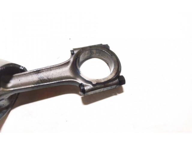 Поршень с шатуном Citroen Berlingo для дизельного двигателя 1.9