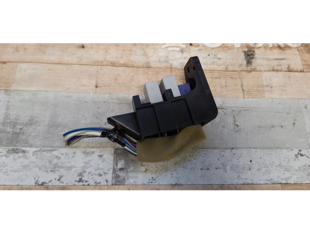 Pojistková skříňka 9008087019 Toyota Auris 150 2009