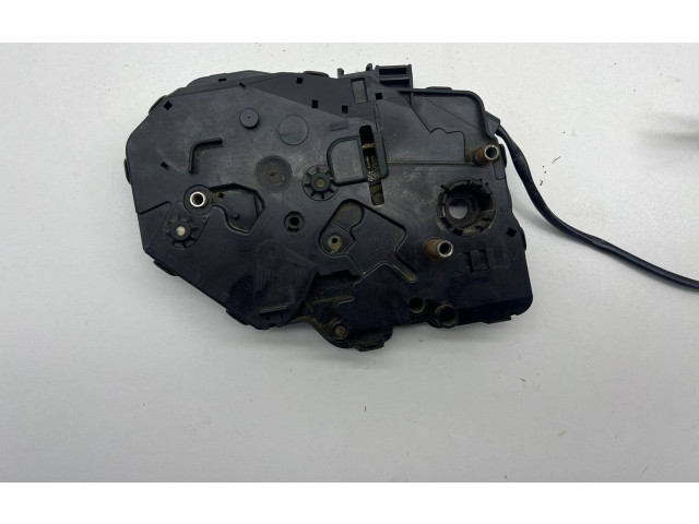 Zámek zadních dveří 2K0827426C Volkswagen Caddy 2008